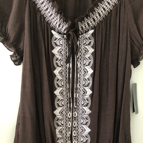 AGB Embroidered Short Sleeve Blouse In Brown & White Size M - Picture 2 of 9